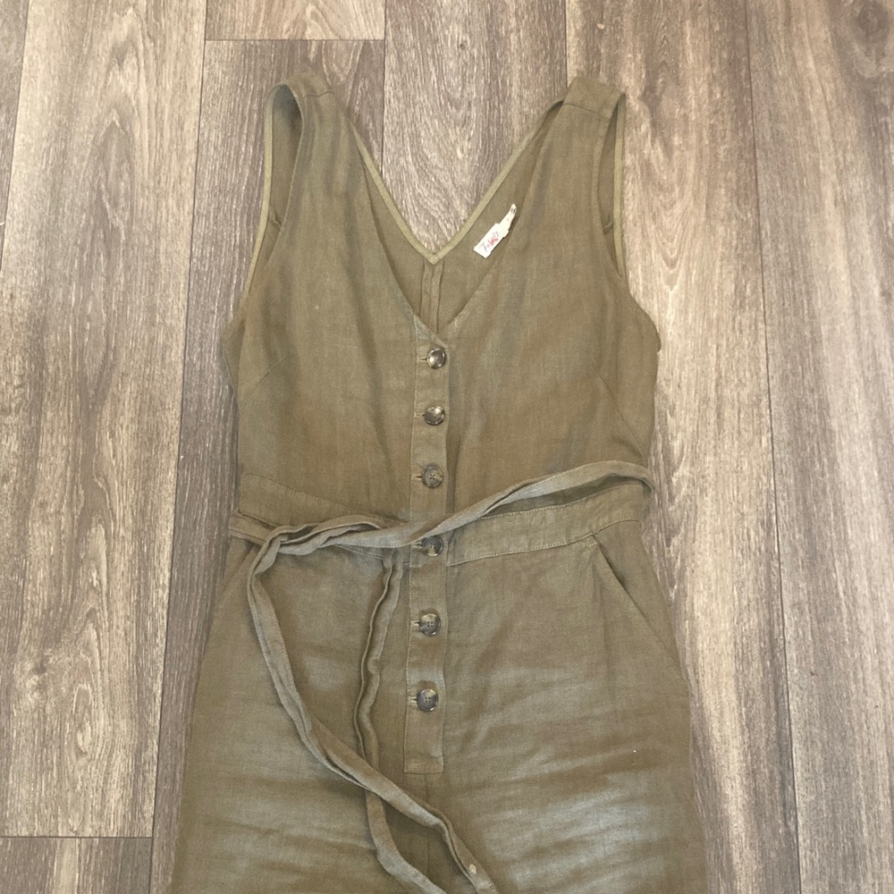 Faherty Olive Green Jumpsuit size 4